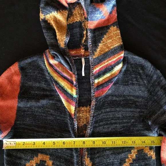 Free People Long Pattern Hooded Cardi Size M - Picture 6 of 12